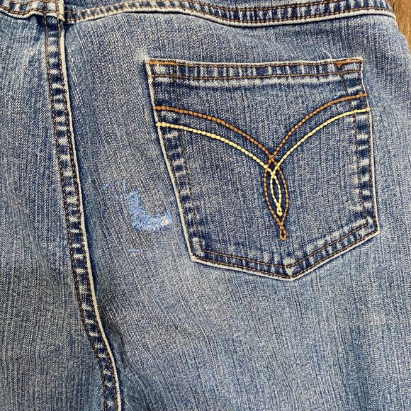 ☀️🔥 Westport Medium Wash Straight Leg Jeans – Size 10 - Picture 5 of 6
